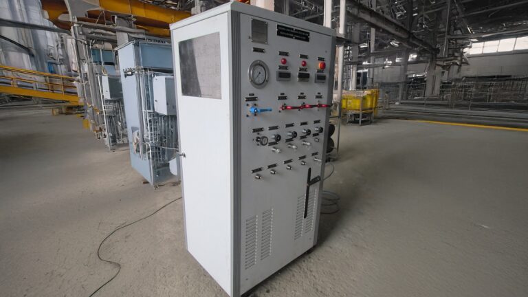 Neometrix Testing and Charging Test Rig for Main and Nose Landing Gears aircraft maintenance